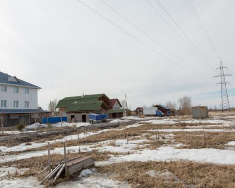 МОЭСК требует сносить постройки по суду в охранной зоне ЛЭП в Новой Москве МОЭСК требует сносить постройки по суду в охранной зоне ЛЭП в Новой Москве