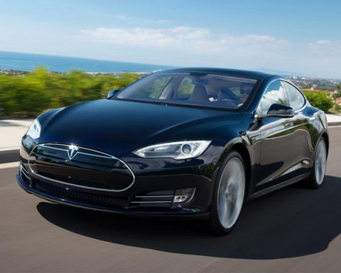 Tesla отзывает автомобили Tesla отзывает автомобили